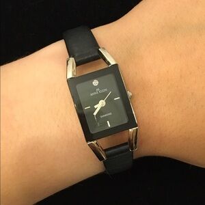 Anne Klein wristwatch black leather!